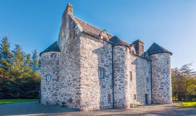 Kilmartin Castle Argyll & Bute.jpg
