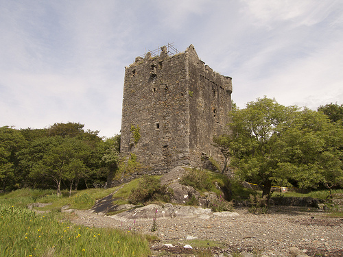 Moy Castle Argyll & Bute.jpg