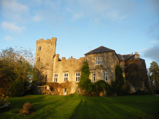 Castle_Upton_Templepatrick_.jpg