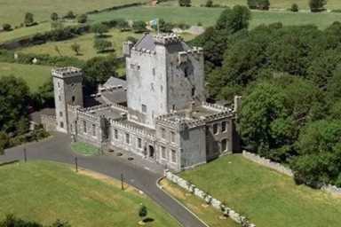 Knappogue Castle Co Clare.JPG