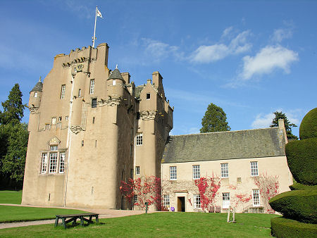 Crathes Castle Aberdeenshire.jpg