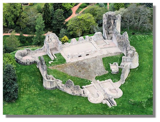 kildrummy castle Aberdeenshire.jpg