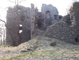 Ravenscraig Castle Aberdeenshire.jpg