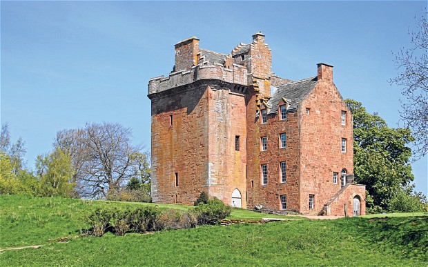 Inverquharity Castle Angus.jpg